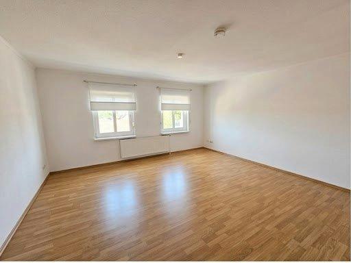 Dachgeschoßwohnung Calbe (Saale) - 2 Zimmer, 69 m&sup2;, 385&euro; | Angebot:26545365