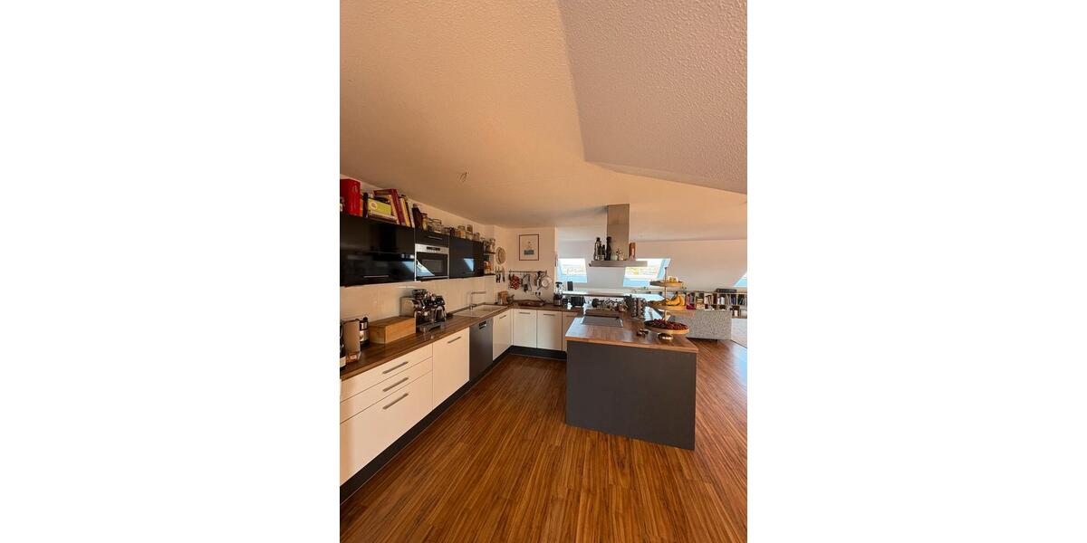 Dachgeschoßwohnung Dresden Neustadt - 4.5 Zimmer, 160 m&sup2;, 2.890&euro; | Angebot:26491974