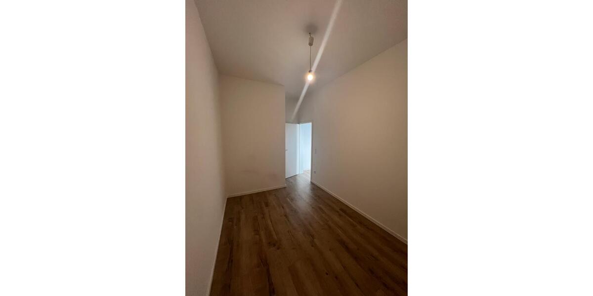 Erdgeschoßwohnung Lage - 1 Zimmer, 42 m&sup2;, 450&euro; | Angebot:25854710