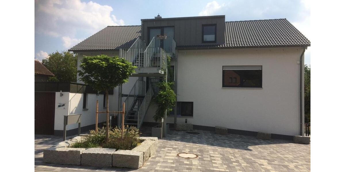 Erdgeschoßwohnung Uttenreuth - 5 Zimmer, 140 m&sup2;, 1.950&euro; | Angebot:25024945