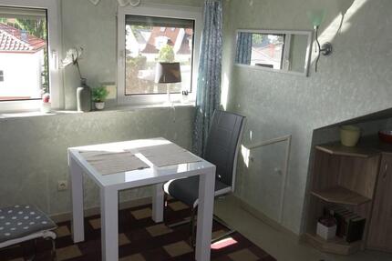 Möbliertes Zimmer mit eigenem Bad nur an Wochenendheimfahrer 1 zimmer