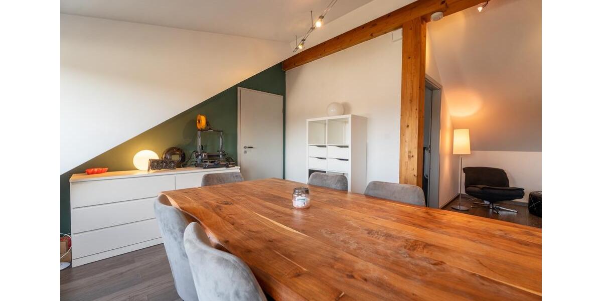 Dachgeschoßwohnung Wiesbaden Mainz-Amöneburg - 2.5 Zimmer, 104 m&sup2;, 1.200&euro; | Angebot:25172646