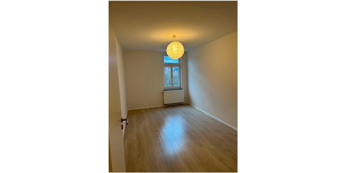 Etagenwohnung Esslingen am Neckar - 3 Zimmer, 80 m&sup2;, 1.200&euro; | Angebot:25158590
