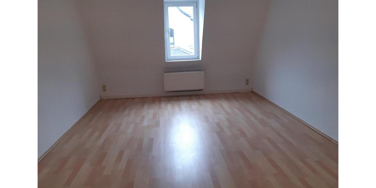 Etagenwohnung Hainichen - 2 Zimmer, 56 m&sup2;, 322&euro; | Angebot:25964130