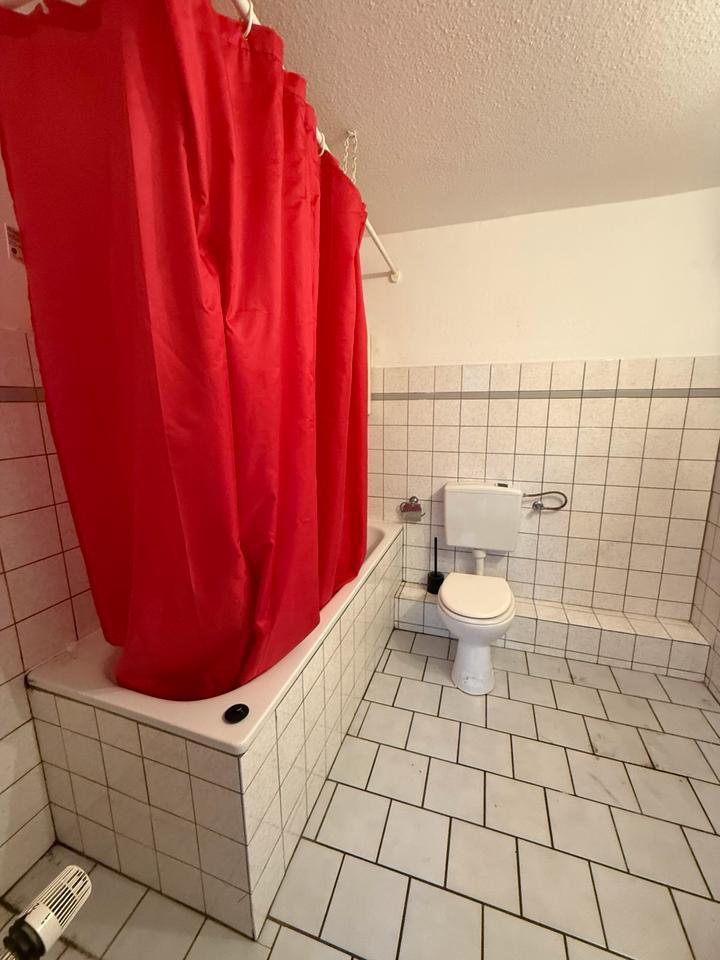 Eine helle zwei-Zimmer Wohnung im Erdgeschoss