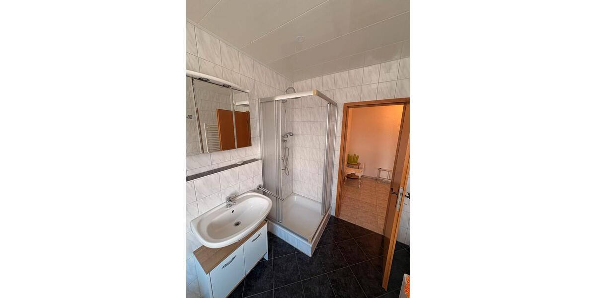 Etagenwohnung Wahrenholz - 3 Zimmer, 90 m&sup2;, 750&euro; | Angebot:26534859