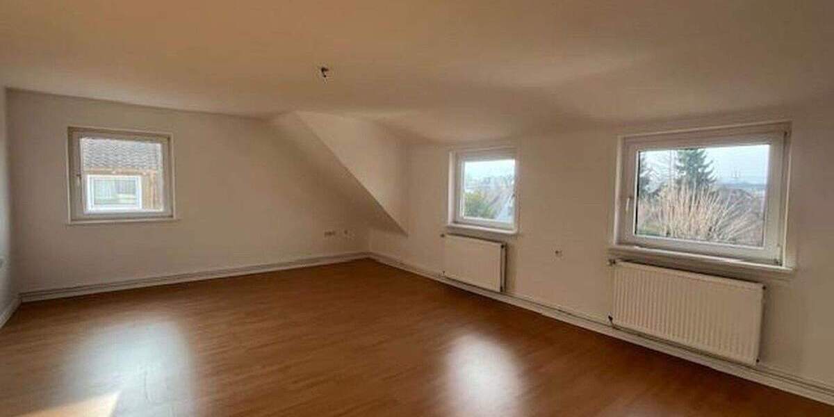 Etagenwohnung Hameln Nordstadt - 3 Zimmer, 81 m&sup2;, 725&euro; | Angebot:25752905