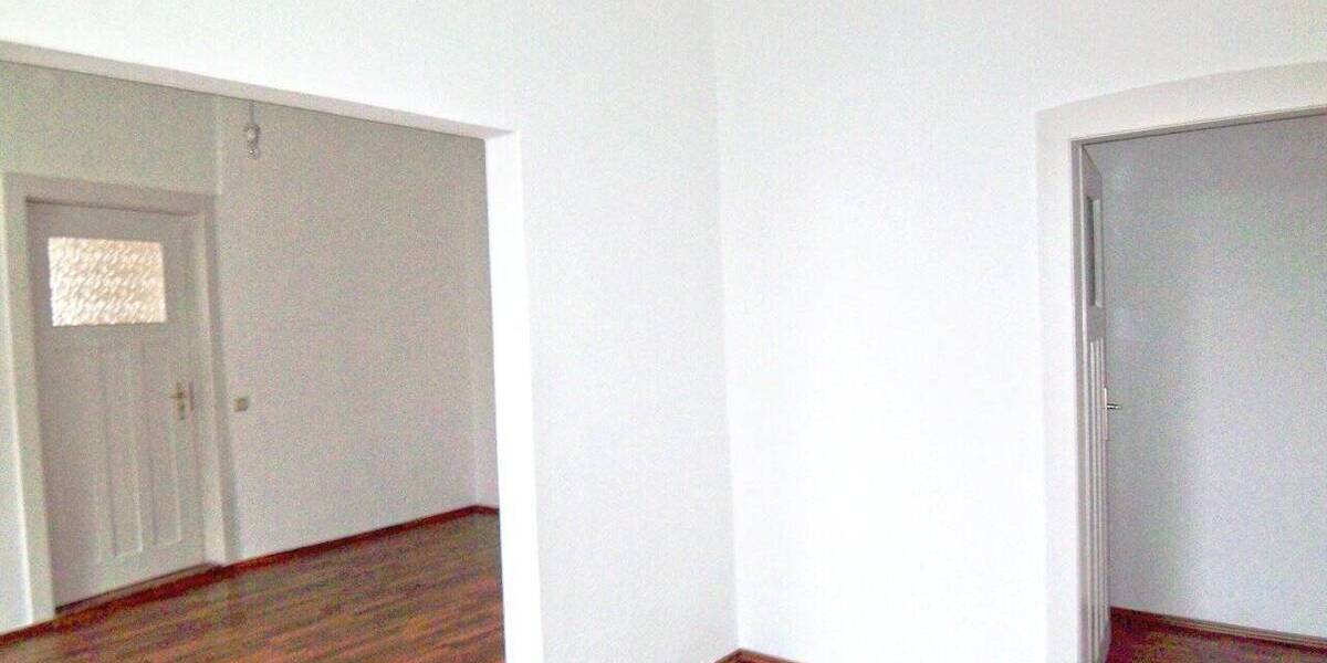 Etagenwohnung Bautzen - 2 Zimmer, 65 m&sup2;, 325&euro; | Angebot:25746000