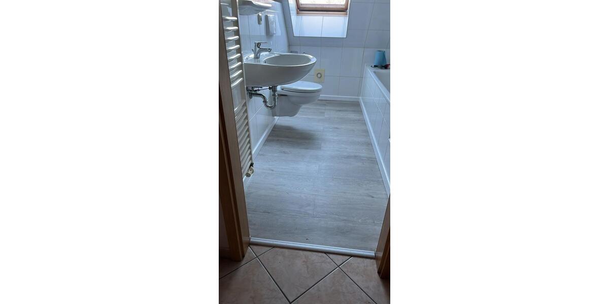 Schöne 2-Raum-Maisonettewohnung im Dachgeschoss zu vermieten (WE 5) 2 zimmer