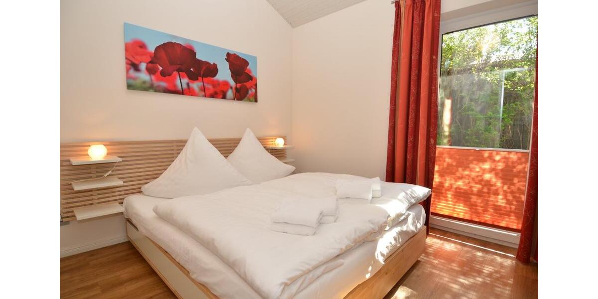 Mehrfamilienhaus, Wohnhaus Sellin - 4 Zimmer, 66 m&sup2;, 1.120&euro; | Angebot:25917714