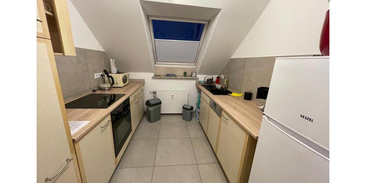 Gemütliche 2-Zi-DG-Wohnung mit Garage in Voerde-Spellen 2 zimmer