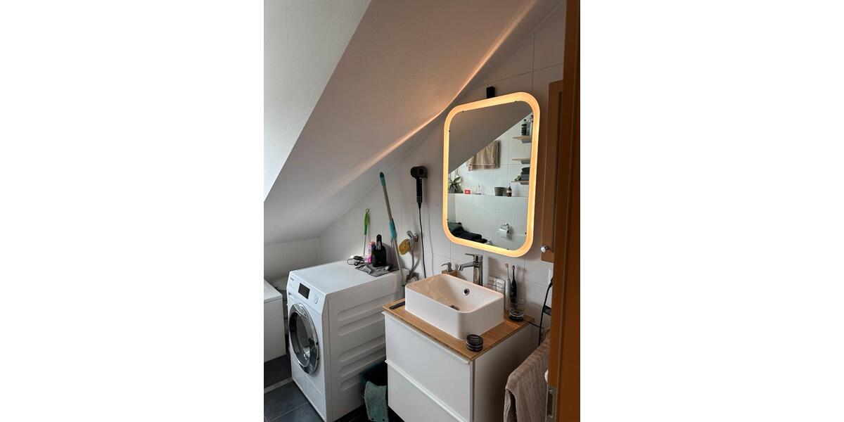 Dachgeschoßwohnung Sindelfingen Sindelfingen (Stadt) - 2.5 Zimmer, 52 m&sup2;, 1.100&euro; | Angebot:26582432