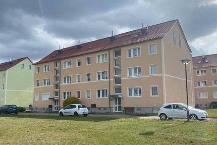 Wohnung Ballenstedt - 2 Zimmer, 42 m&sup2;, 210&euro; | Angebot:25991452