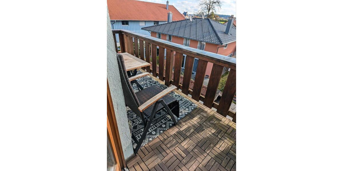 Dachgeschoßwohnung Palling - 3 Zimmer, 84 m&sup2;, 1.000&euro; | Angebot:26247658