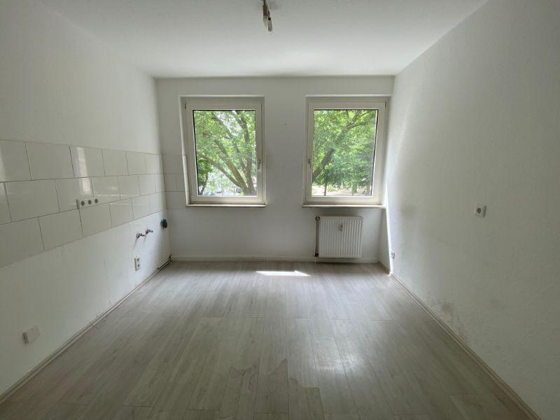 großzügige 2,5-Zimmer-Wohnung in ruhiger Lage
