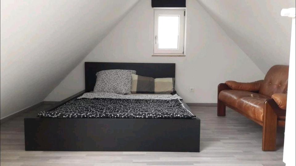 Schöne helle Maisonette Wohnung mit Südbalkon
