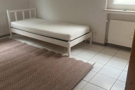 Wohnen auf Zeit Bischofsheim - 4 Zimmer, 92 m&sup2;, 350&euro; | Angebot:26510911