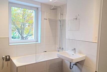 ATLAS IMMOBILIEN: Renovierte Altbauwohnung 4 zimmer