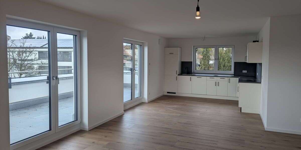 Etagenwohnung Mitterfels - 3 Zimmer, 125 m&sup2;, 1.500&euro; | Angebot:25150558