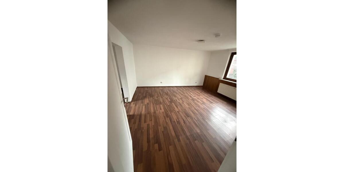 Etagenwohnung Limburg an der Lahn - 5 Zimmer, 160 m&sup2;, 1.300&euro; | Angebot:26039095