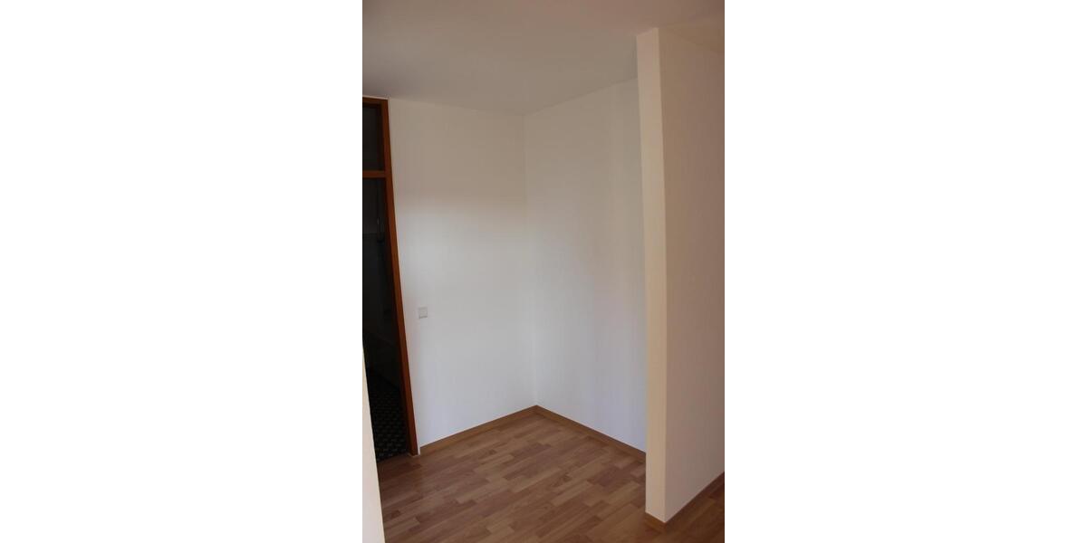 Etagenwohnung Keltern - 2 Zimmer, 72 m&sup2;, 700&euro; | Angebot:24662862