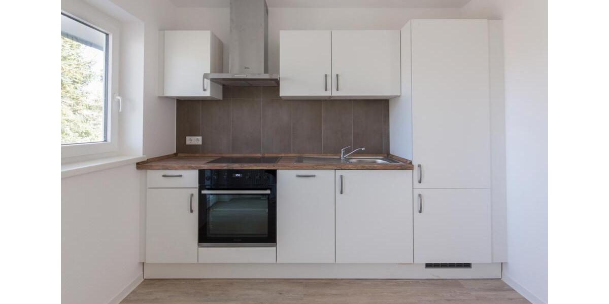 Erstbezug nach Sanierung: Moderne 1,5-Zimmer-Wohnung mit Balkon 1.5 zimmer