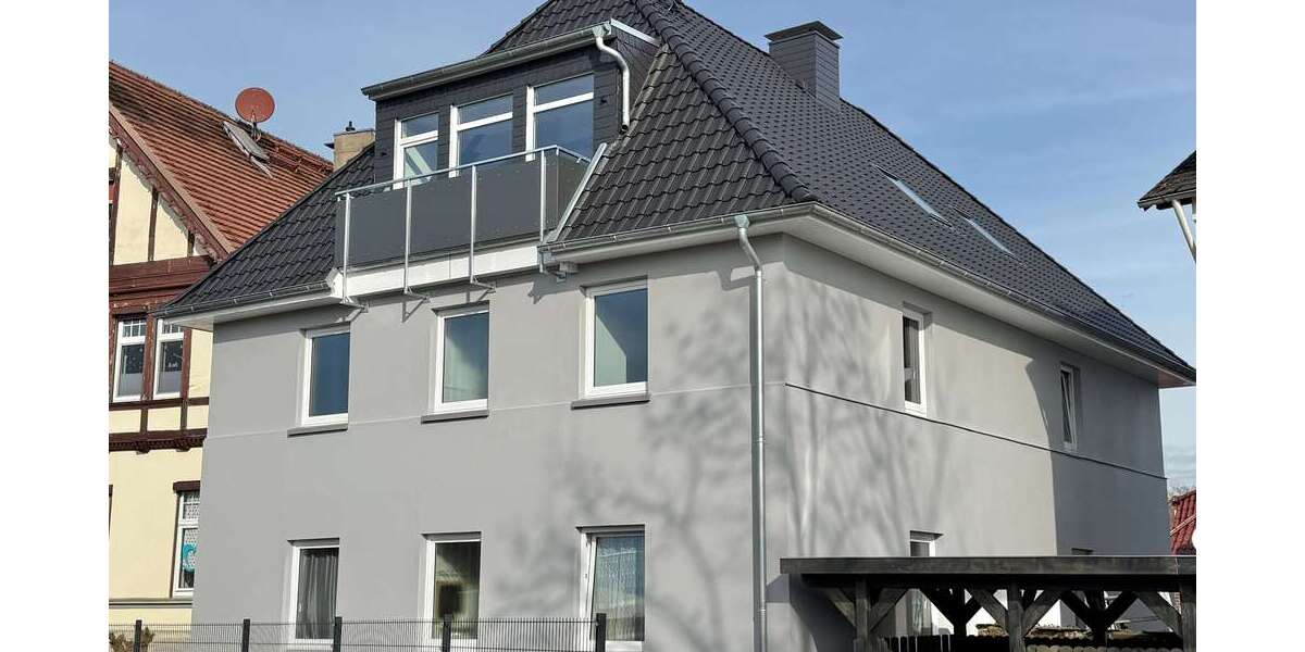 Wohnung zum Mieten in Varel 950 € 94.98 m² 4 zimmer