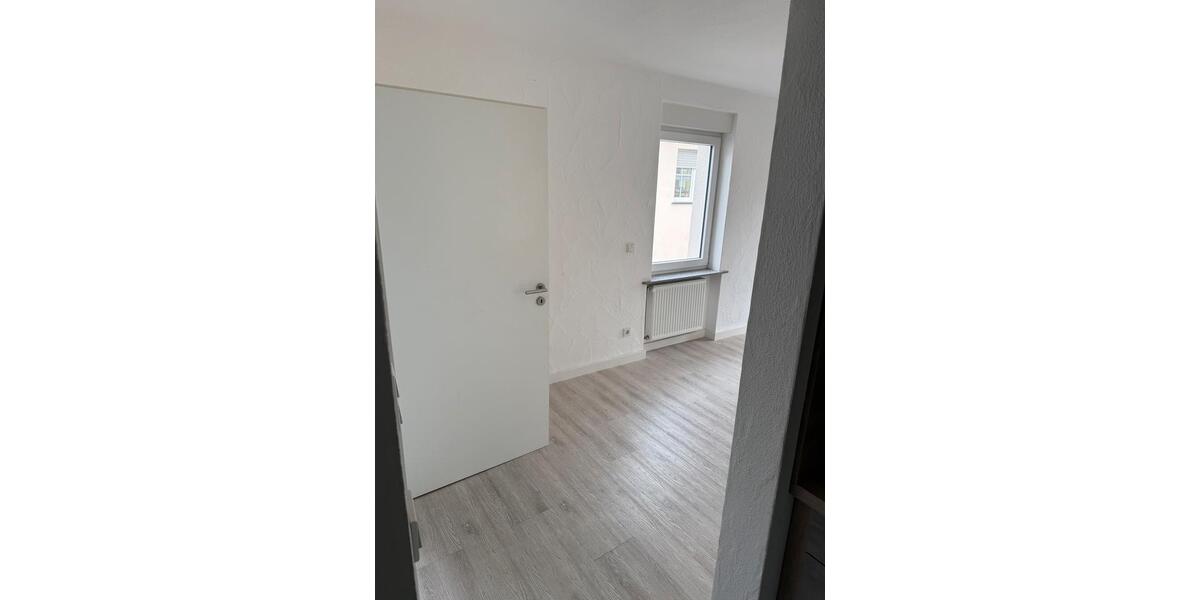 Etagenwohnung Bullay - 3 Zimmer, 90 m&sup2;, 1.080&euro; | Angebot:24747991