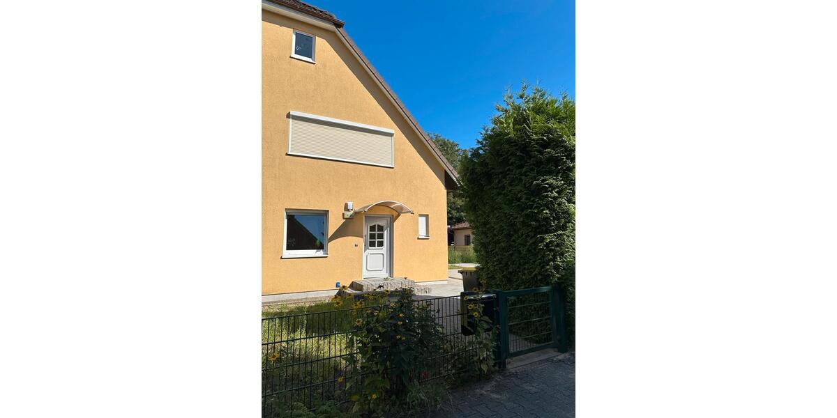 Doppelhaushälfte Berlin Pankow - 5 Zimmer, 130 m&sup2;, 2.500&euro; | Angebot:24869221