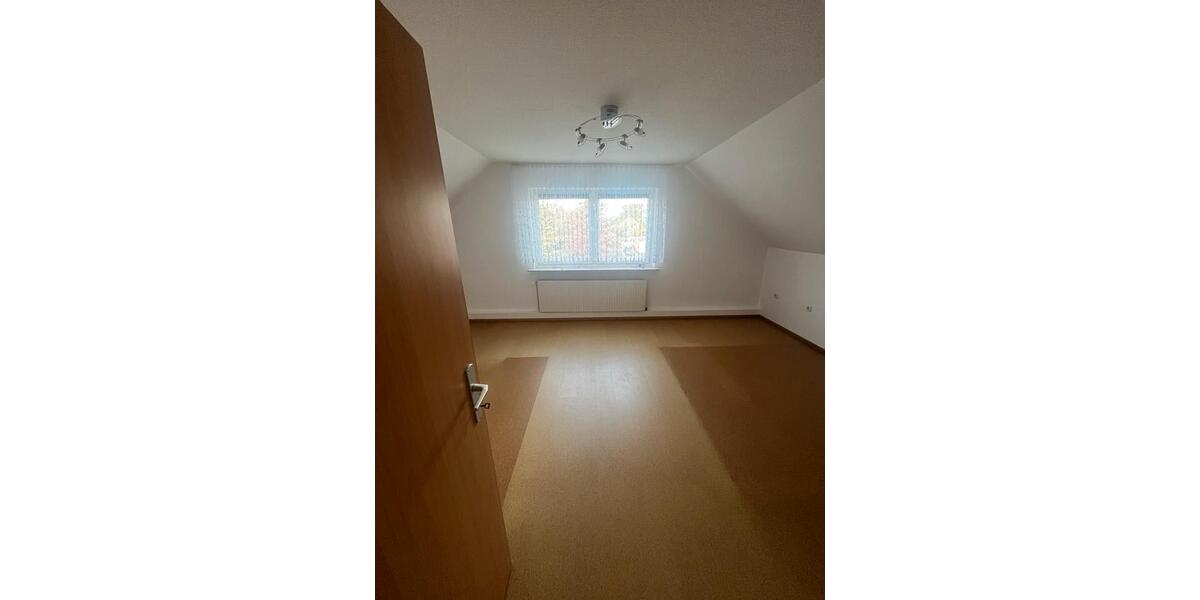 Dachgeschoßwohnung Lunden - 2 Zimmer, 48 m&sup2;, 500&euro; | Angebot:26606236