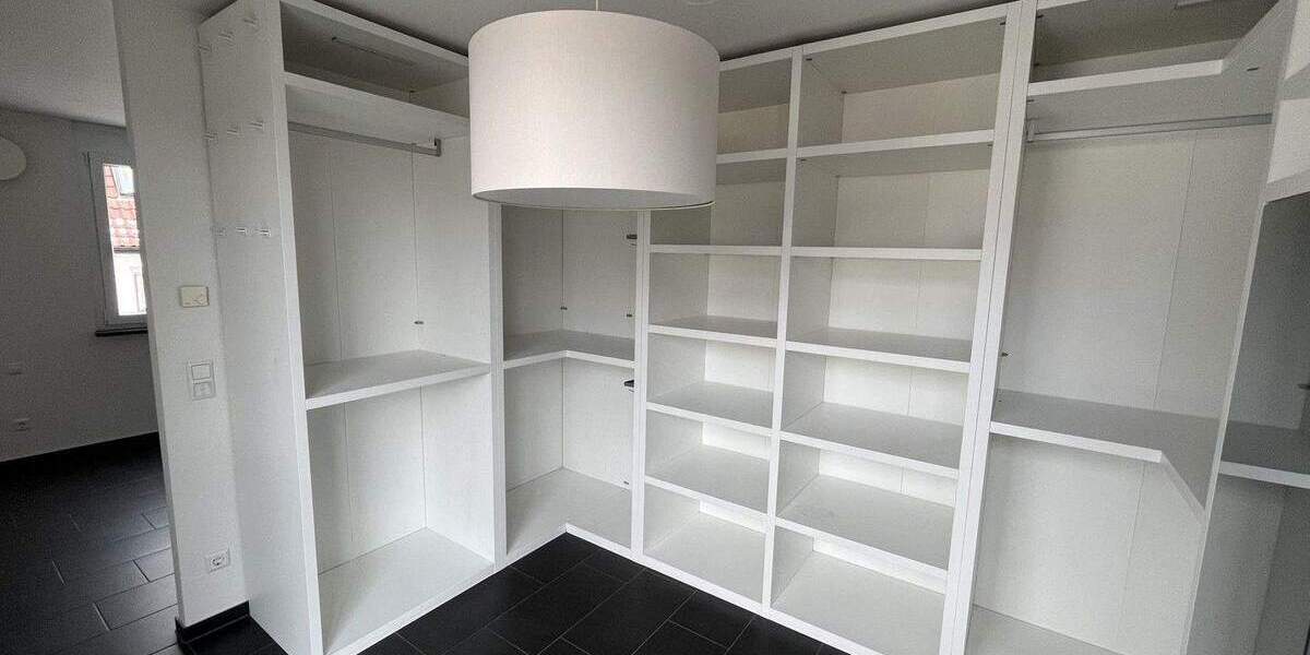 Etagenwohnung Böblingen - 3 Zimmer, 109 m&sup2;, 1.800&euro; | Angebot:24497716