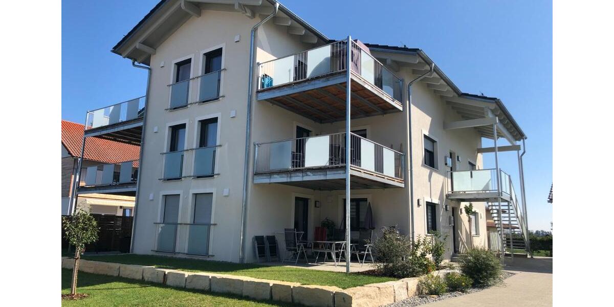 Helle und Moderne 3-Zimmer Wohnung mit Einbauküche, Balkon, Garage und Außenstellplatz 3 zimmer