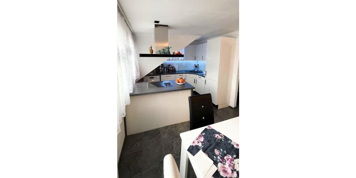 Wohnen auf Zeit Köln Nippes - 11 Zimmer, 125 m&sup2;, 650&euro; | Angebot:26652654