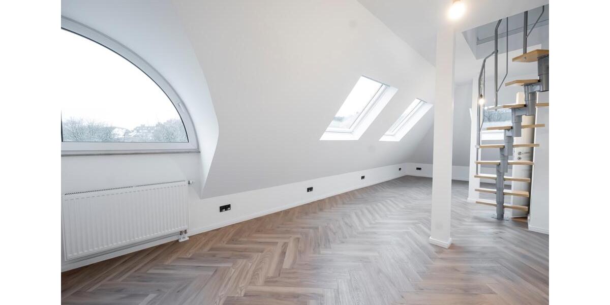 Erstbezug nach Sanierung – Moderne Maisonette Wohnung 4 zimmer