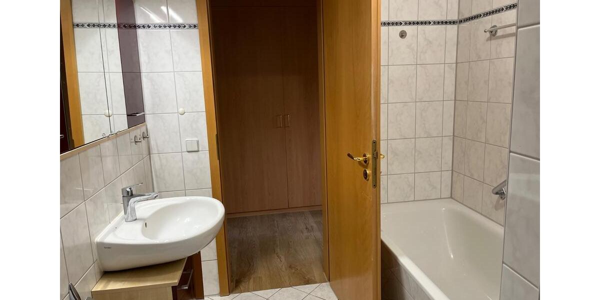 Erdgeschoßwohnung Dessau-Roßlau Roßlau - 2 Zimmer, 59 m&sup2;, 450&euro; | Angebot:26496360
