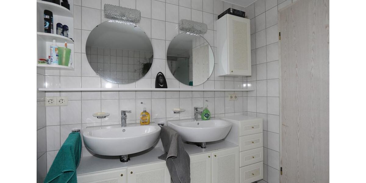 Etagenwohnung Bönnigheim - 2 Zimmer, 82 m&sup2;, 800&euro; | Angebot:26004772