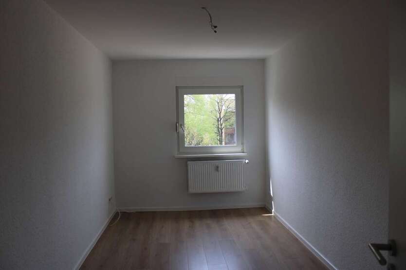 ruhige 4 Zimmer-Wohnung im Hinterhaus ***frisch renoviert*** mit Balkon 4 zimmer