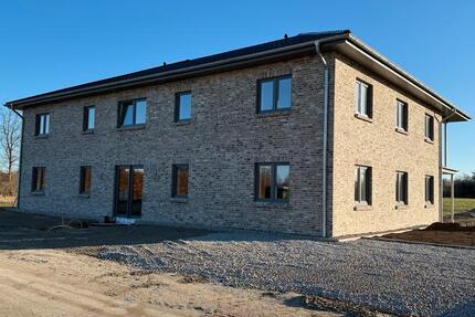 Wohnung Schleswig - 3 Zimmer, 100 m&sup2;, 1.350&euro; | Angebot:24343800