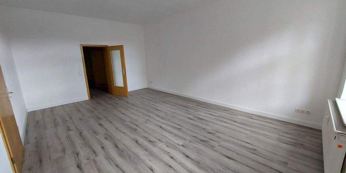 Etagenwohnung Roßwein - 3 Zimmer, 83 m&sup2;, 458&euro; | Angebot:26703491