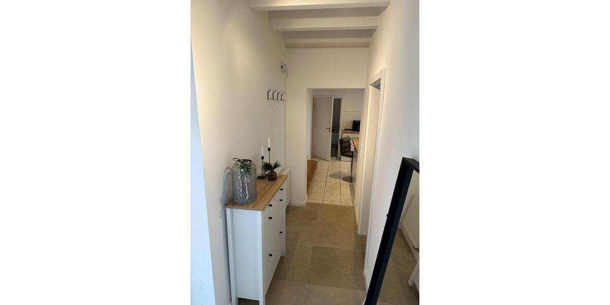 Erdgeschoss Wohnung im 2 Parteien Haus 3 zimmer