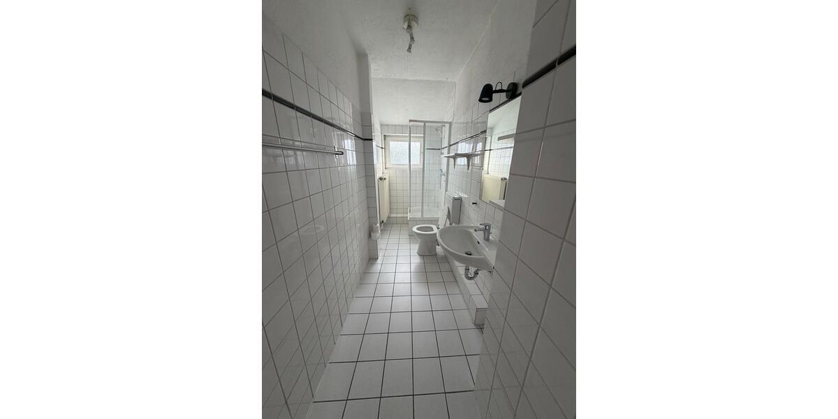 Wohnen auf Zeit Bielefeld - 3 Zimmer, 90 m&sup2;, 400&euro; | Angebot:25864036