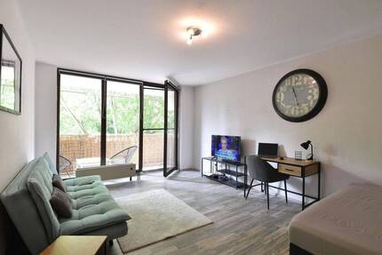 Möbliertes Apartment mit großer Küche, Balkon und Tiefgarage in Mainz-Finthen 1 zimmer