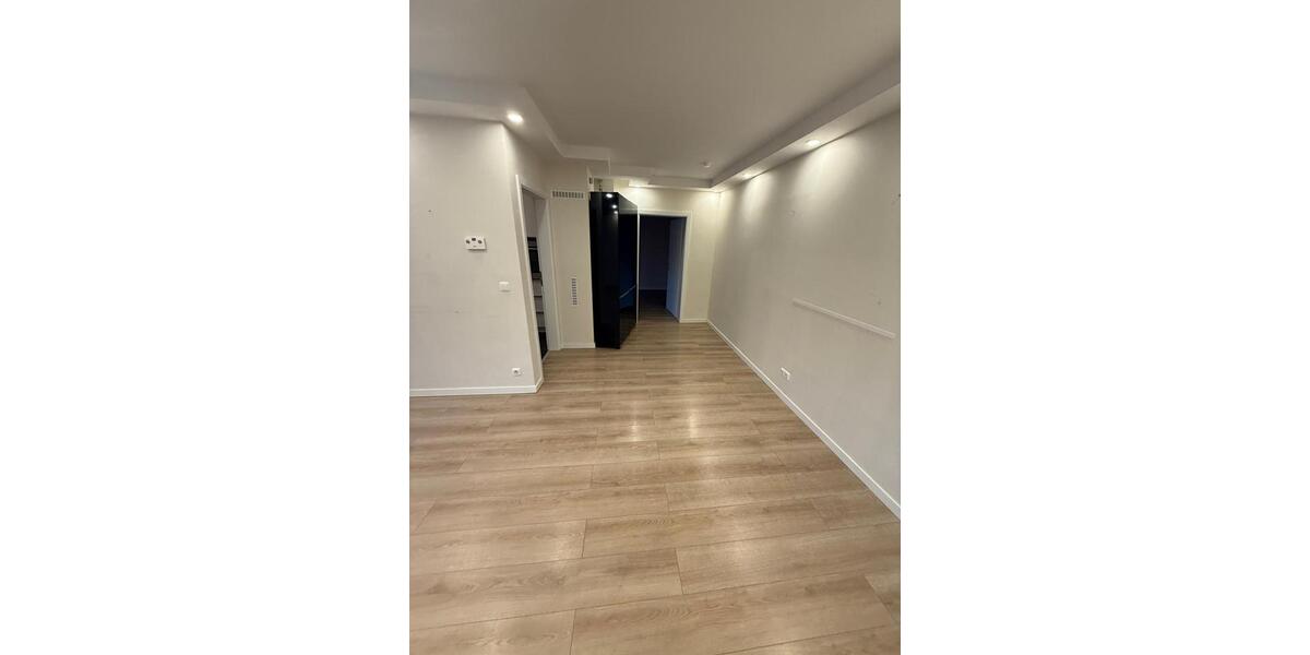 Etagenwohnung Flörsheim am Main - 3 Zimmer, 85 m&sup2;, 1.150&euro; | Angebot:26682810