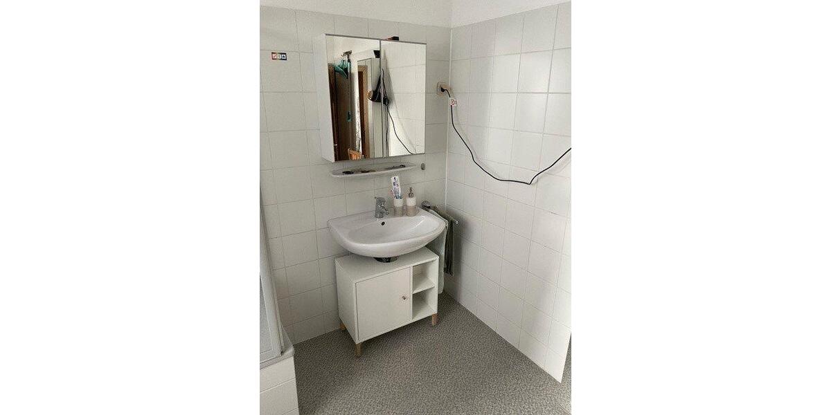 Dachgeschoßwohnung Paderborn Univiertel - 1 Zimmer, 32 m&sup2;, 390&euro; | Angebot:26301676