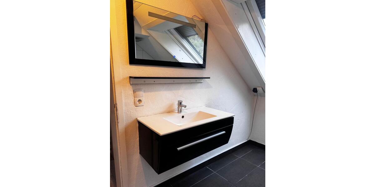 Dachgeschoßwohnung Miltenberg - 3.5 Zimmer, 78 m&sup2;, 780&euro; | Angebot:25300637