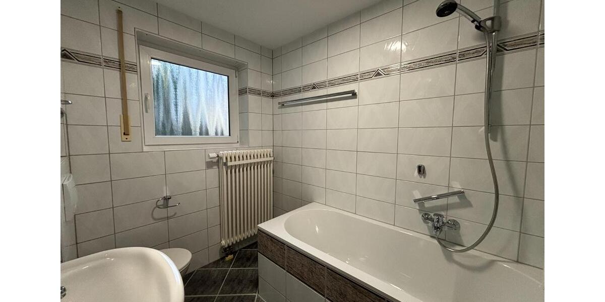 Erdgeschoßwohnung Schefflenz - 4 Zimmer, 92 m&sup2;, 940&euro; | Angebot:25017185