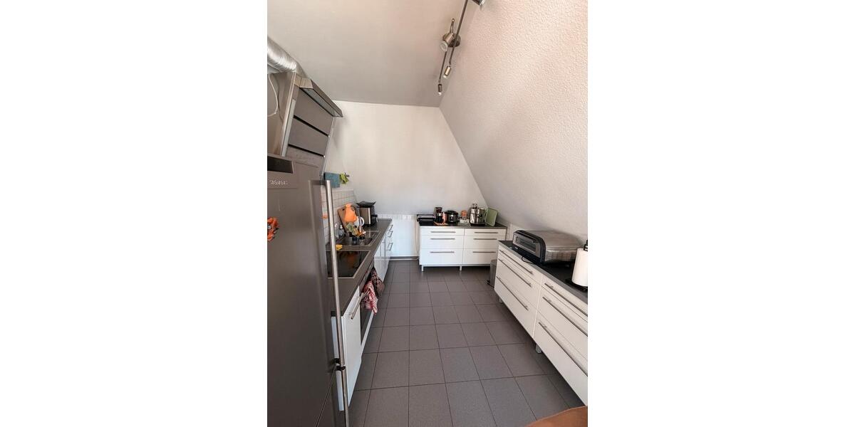Dachgeschoßwohnung Gütersloh - 3 Zimmer, 104 m&sup2;, 950&euro; | Angebot:24849014