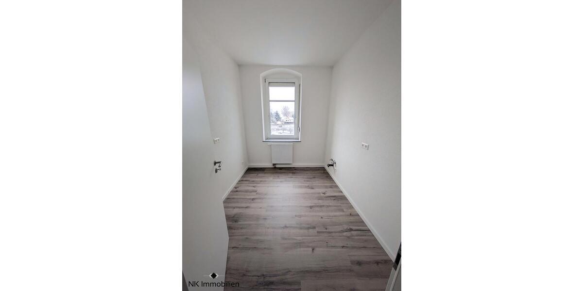 ++ ERSTBEZUG nach Sanierung! - wunderschöne 4-Raum Wohnung - modernisiertes Tageslichtbad ++ 4 zimmer