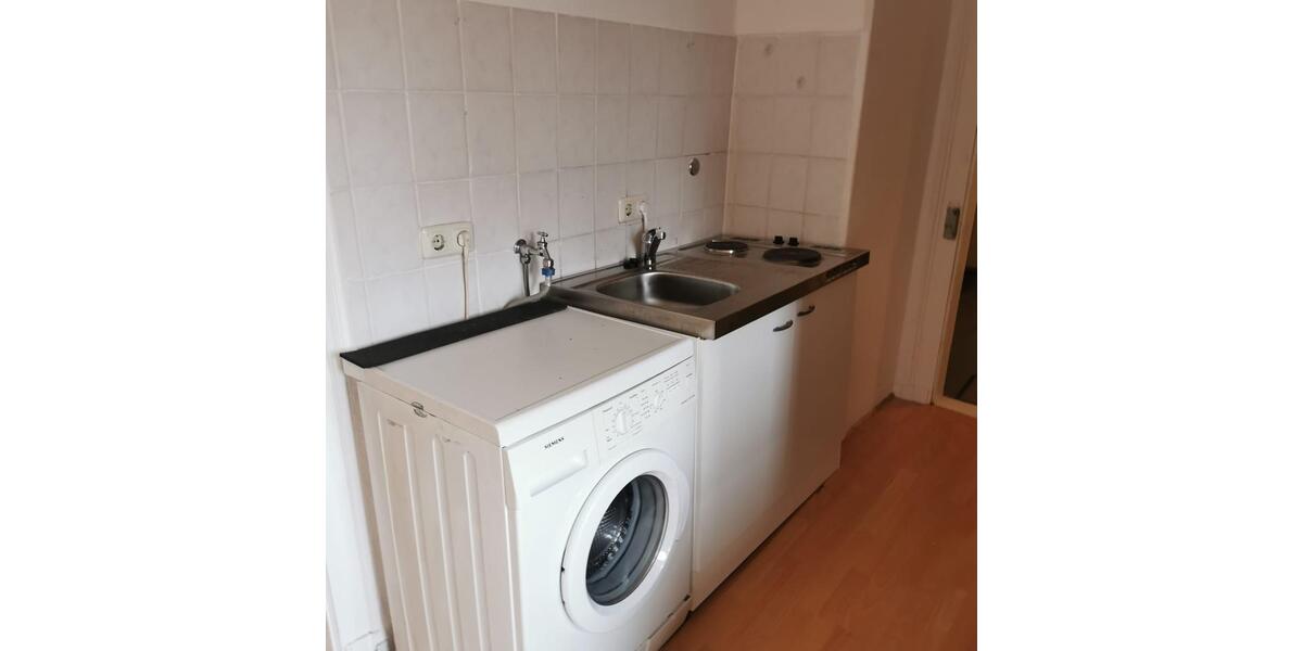 Dachgeschoßwohnung Wetter (Hessen) - 1 Zimmer, 30 m&sup2;, 275&euro; | Angebot:24988972