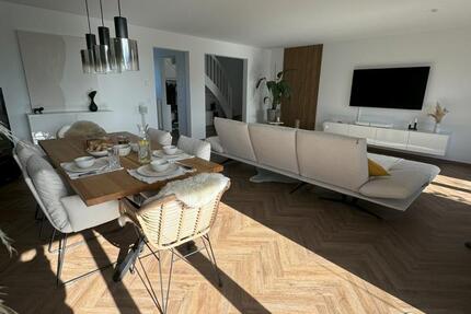 Lichtdurchflutete, großzügige Maisonette-Wohnung Norderstedt 3 zimmer